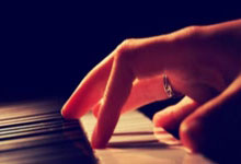 一竞技：田径——南京室内世锦赛：女子跳高颁奖仪式举行.